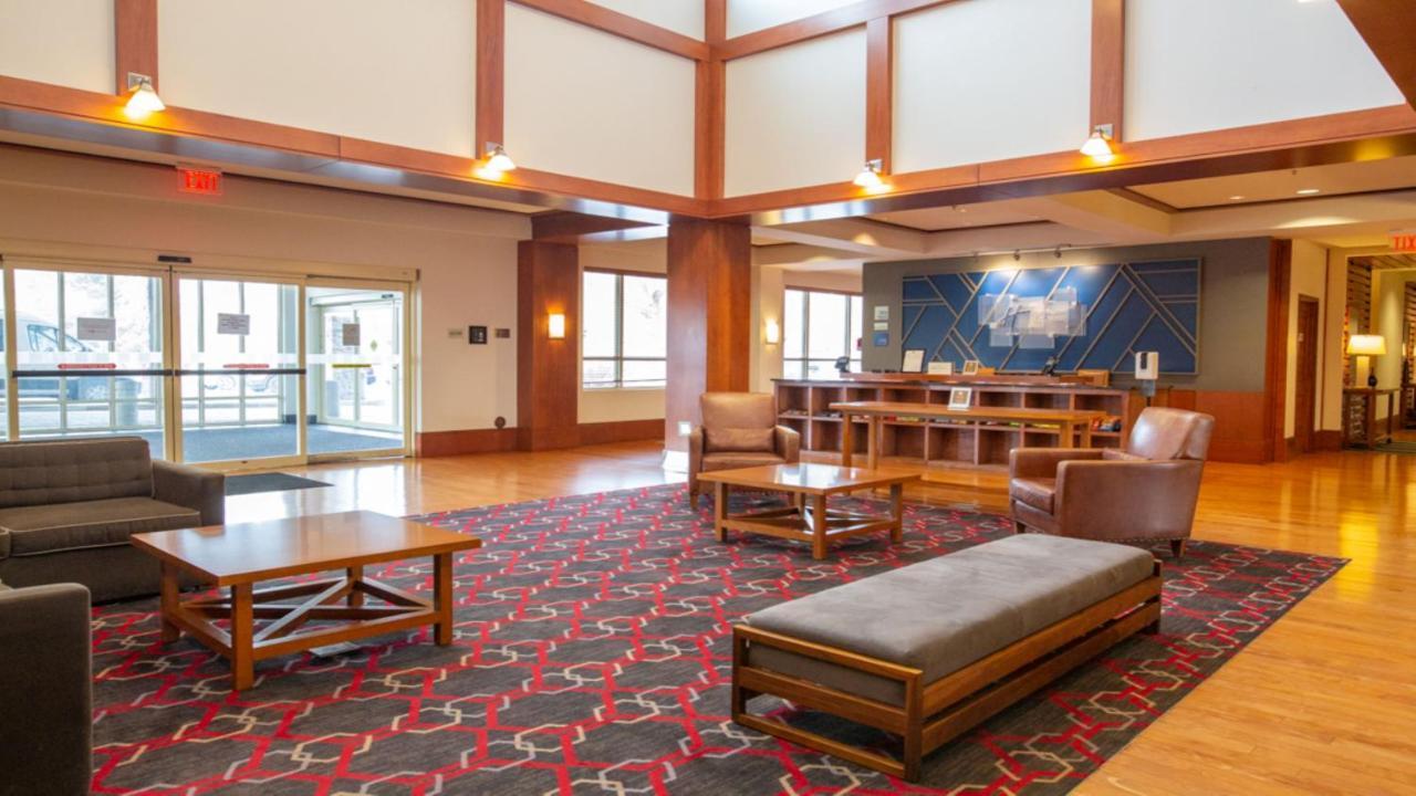 Holiday Inn Express Columbus Airport Easton מראה חיצוני תמונה